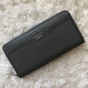 Tumi RFID protection wallet